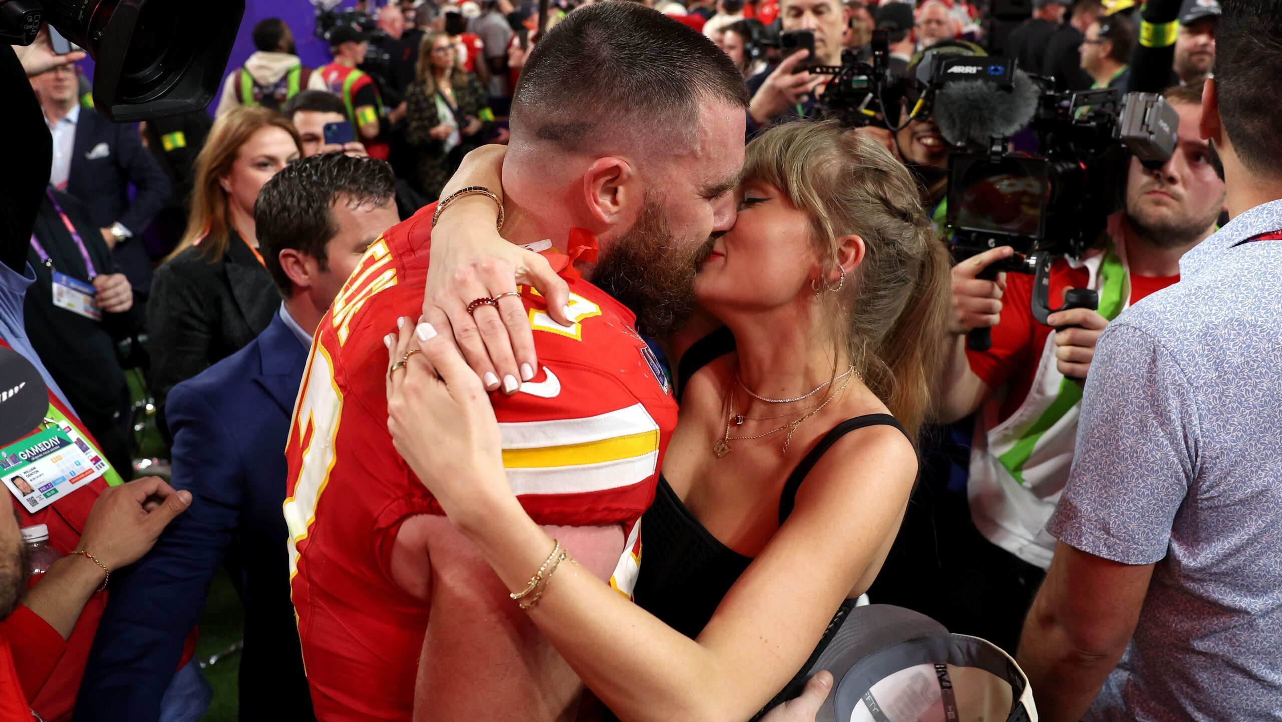 Romance entre Taylor Swift e Travis Kelce é abordado em nova série
