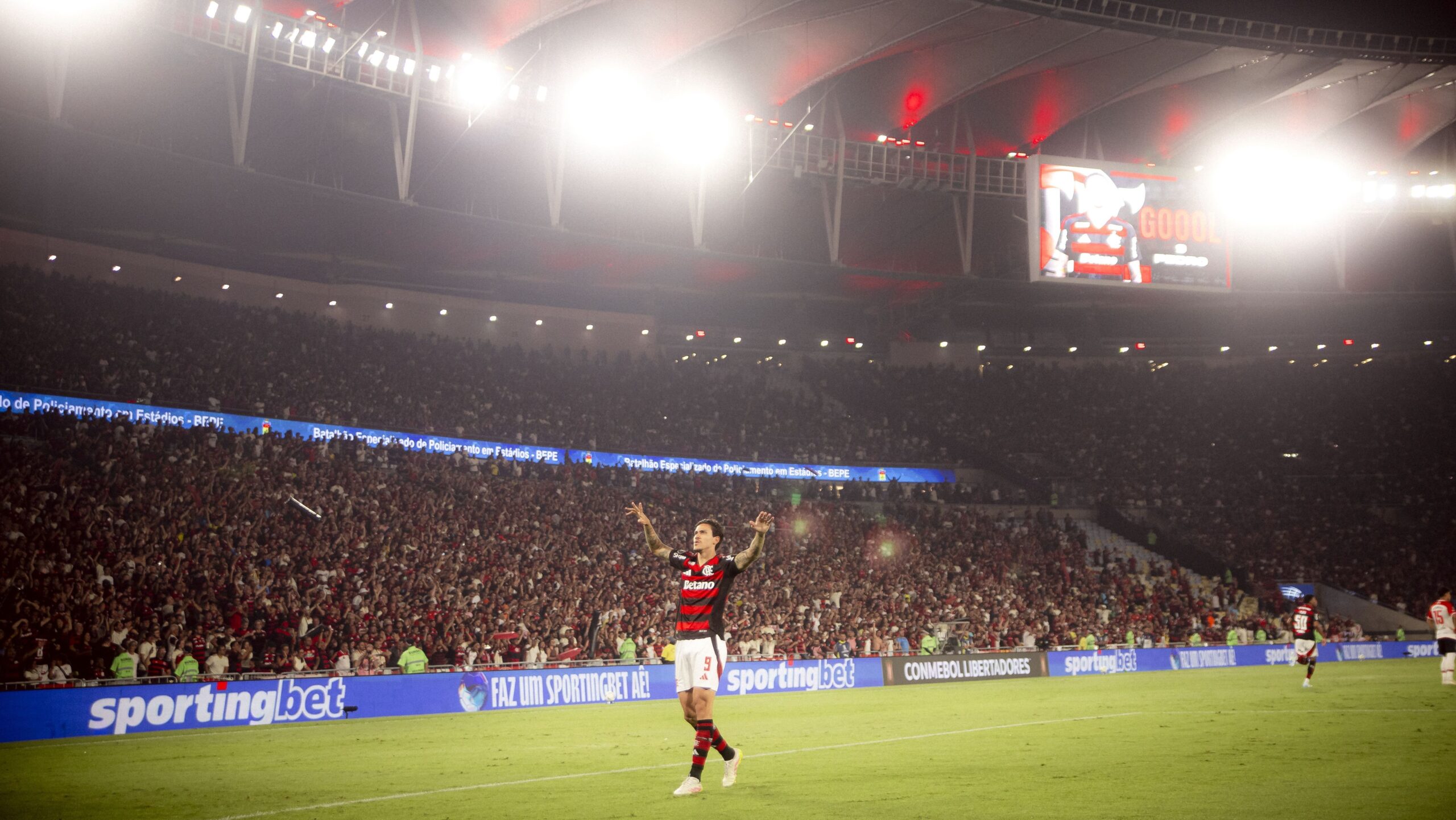 pedro gol flamengo estudiantes maracana e1758249828294 scaled