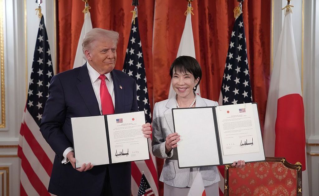 Presidente Trump se reune com a primeira ministra do Japao