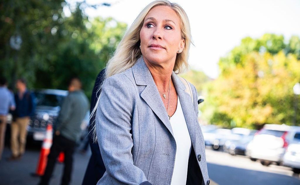 Quem é Marjorie Taylor Greene, republicana que Trump chamou de “lunática”