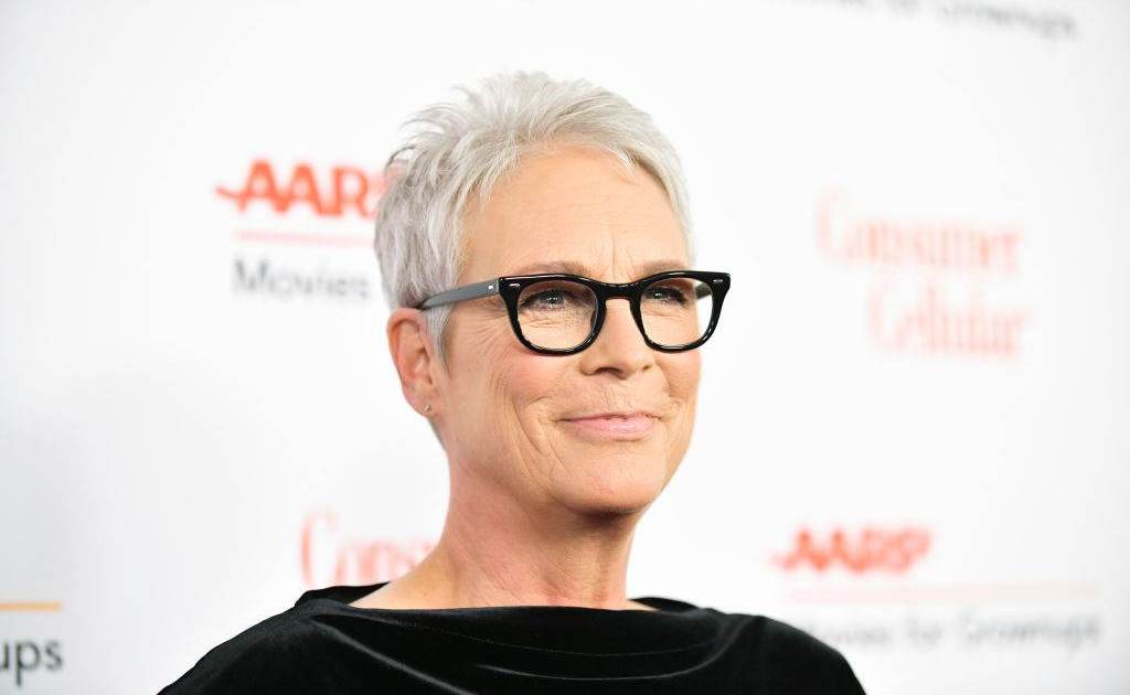 Jamie Lee Curtis planeja sumir da internet: “Preciso de uma pausa”