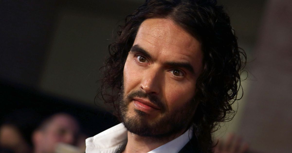 Russell Brand é acusado de mais 2 crimes sexuais, diz polícia britânica