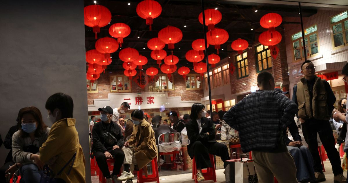 Setor de serviços da China cresce no menor ritmo em 5 meses, mostra PMI