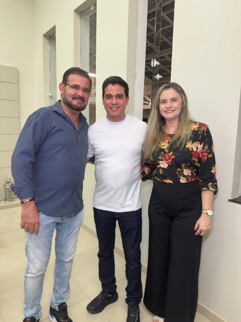 Prefeita Dilmara prestigia Ordem de Serviço em Morada Nova ao lado da Prefeita Naiara Castro e o Deputado Júnior Mano. 5 WhatsApp Image 2026 01 14 at 09.10.01 1