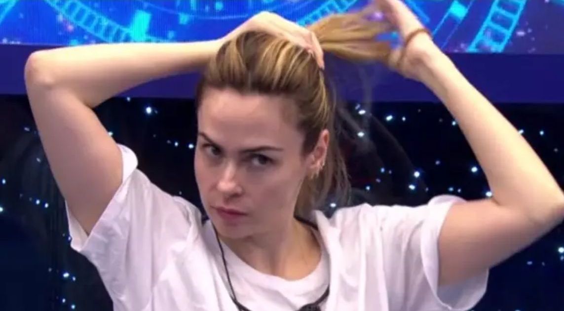 ana paula renault bbe4d8