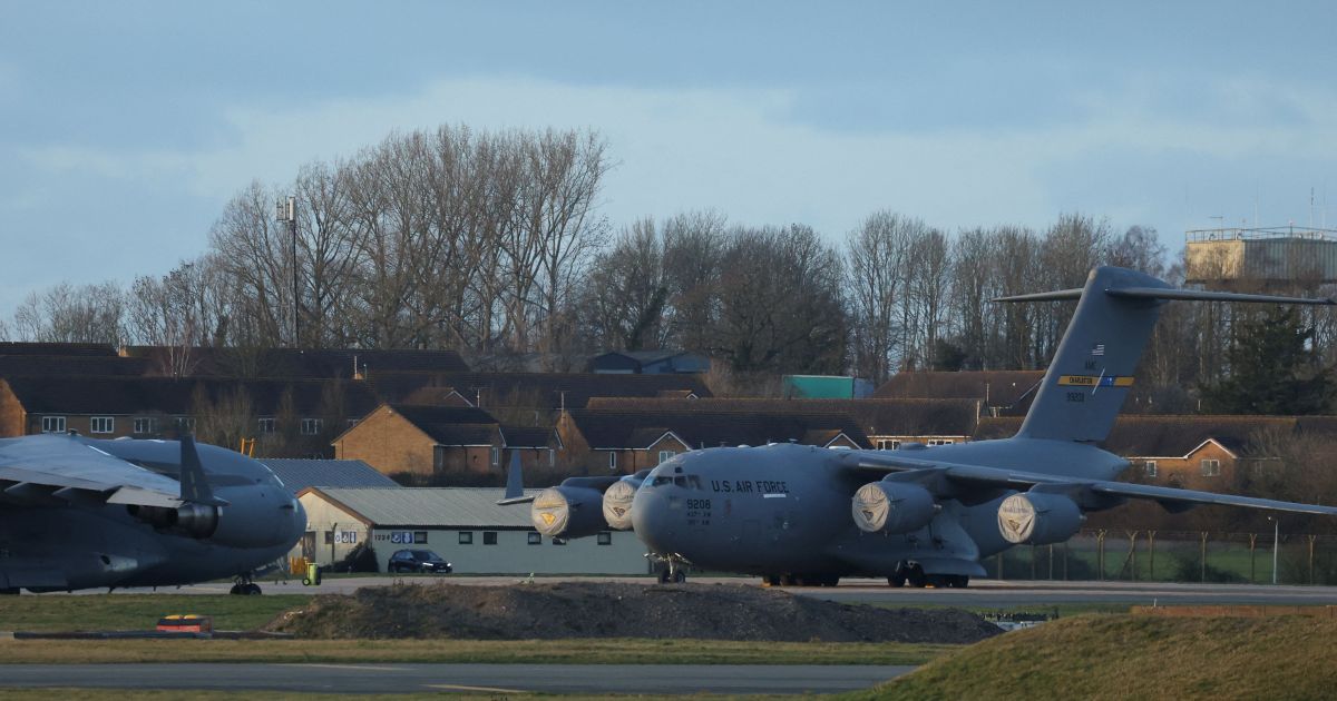 2026 01 07T181725Z 1 LYNXMPEM06108 RTROPTP 4 SECURITY USA BRITAIN