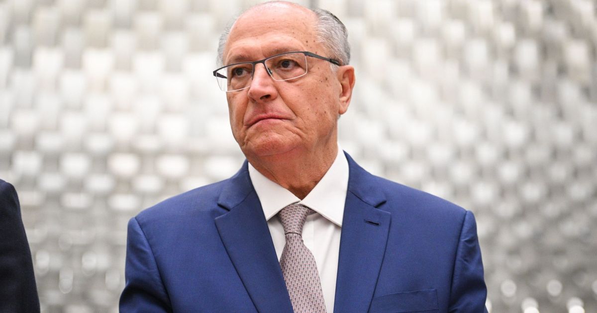 Diplomacia brasileira atua em defesa da paz, diz Alckmin sobre conflito