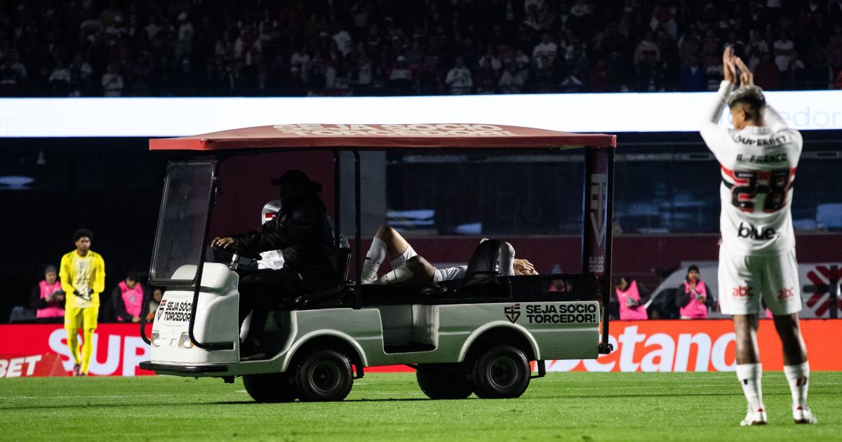 Comitê da Fifa estuda nova regra para coibir cera no futebol; entenda