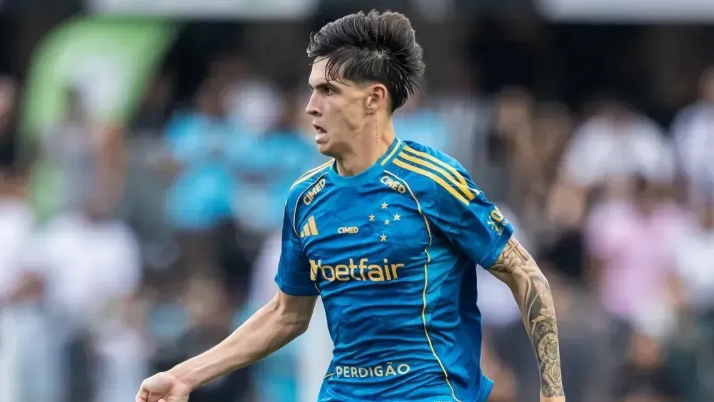 Cruzeiro renova com craque da Copinha e multa vai a R$ 607 milhões