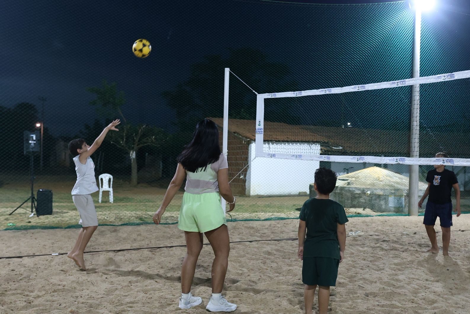 Quarta Presente entrega Areninha e Academia ao Ar Livre na comunidade de Santa Maria