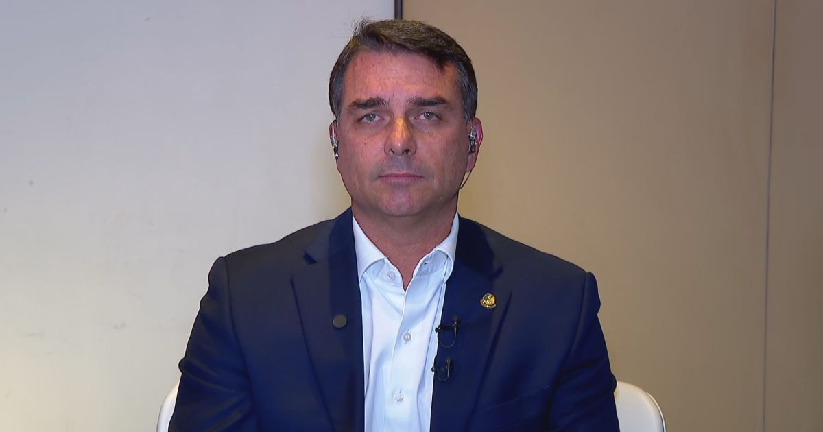 BR CNN 150526 LINK ENTREVISTA FLAVIO BOLSONARO frame 23722