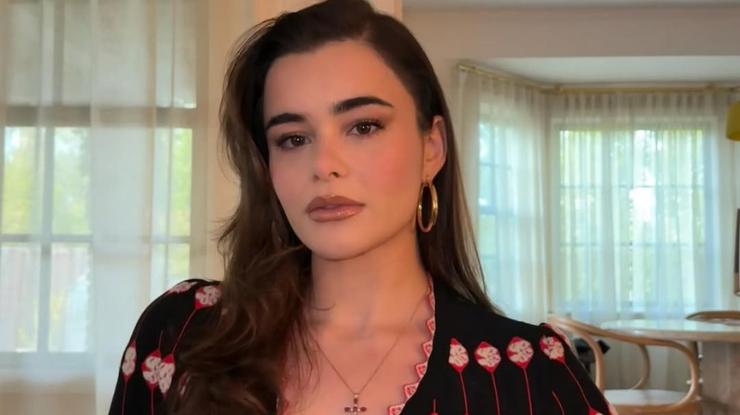 barbie ferreira portugues