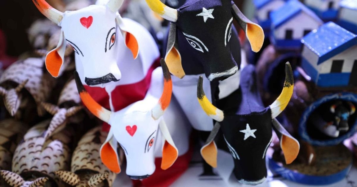 Festival de Parintins 2026 começa hoje: tudo sobre Caprichoso e Garantido
