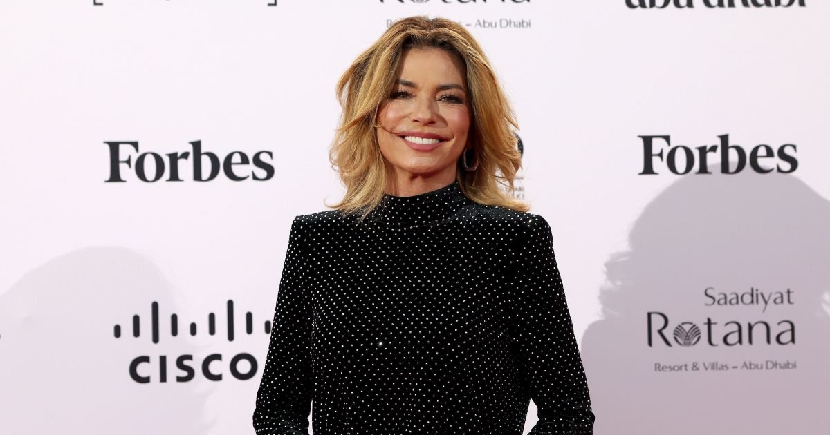Shania Twain “culpa” Harry Styles por faltar ao casamento de Taylor Swift