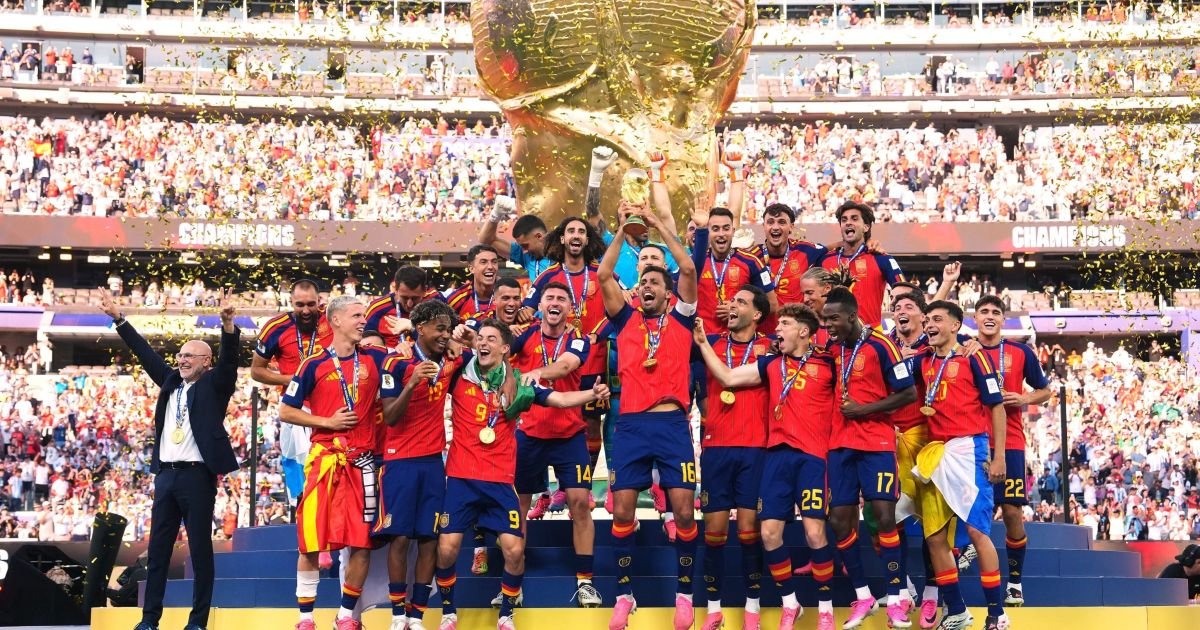 Espanha será 1ª campeã fora das Eliminatórias desde título da França em 98