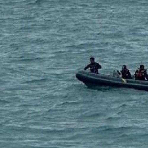 Lancha desaparecida em SP: Bombeiros encontram terceiro corpo em mar aberto