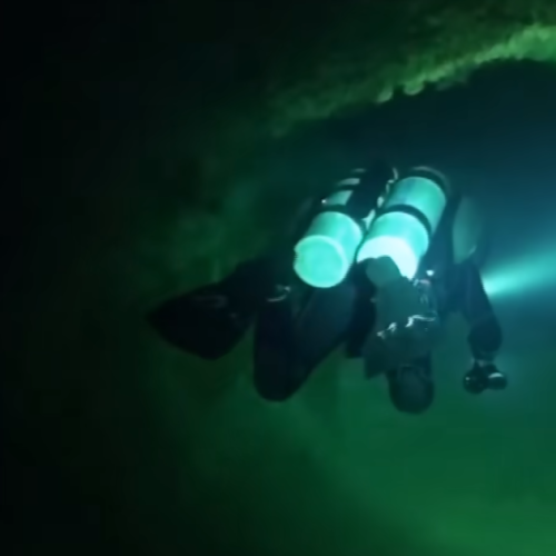 “Escuridão quase total”: Como é caverna onde turistas morreram nas Maldivas