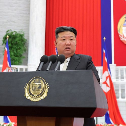 Kim Jong-un fala em “boas lembranças” de Trump, mas nega desnuclearização