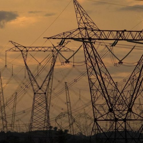 Energia elétrica deve subir mais que a inflação em 2025