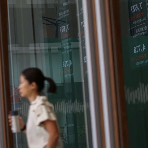 Ações de Hong Kong começam 2026 em alta com avanço do setor de tecnologia