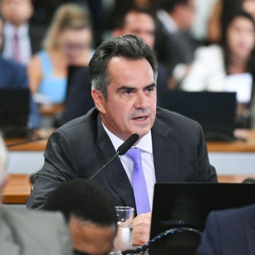 PF apreendeu celular, tablet e documentos na casa de Ciro, diz advogado