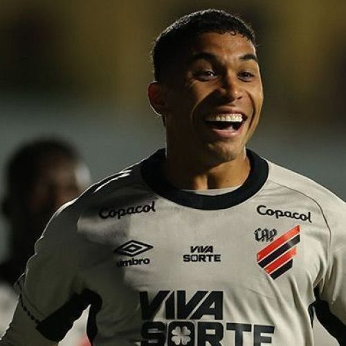 Athletico-PR derrota o Athletic e cola no G4 da Série B