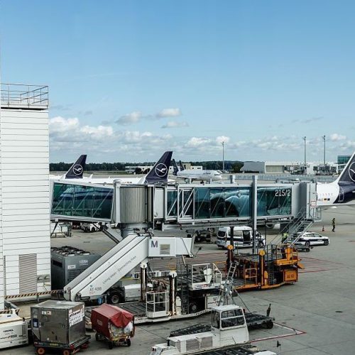 Aeroporto de Munique anuncia retomada gradual de operações