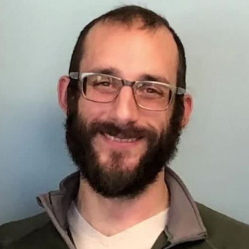 Trump chama enfermeiro morto por agentes do ICE de “agitador”