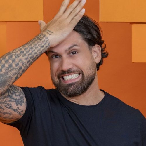 Brigido é o terceiro eliminado do BBB 26 com 77,88% dos votos