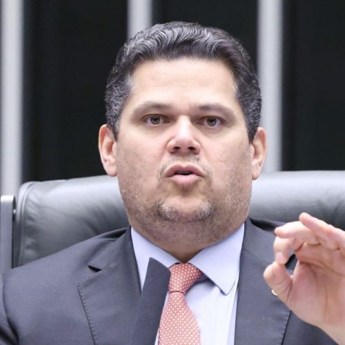 Alcolumbre diz que eventual CPI do Master seria “palanque eleitoral”
