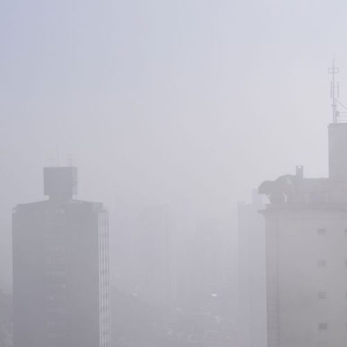 Quinta-feira (26) terá temporais pelo Brasil; risco de deslizamento no RJ