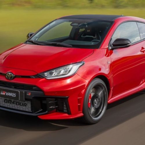 Toyota GR Yaris entra em pré-venda e tem opções de câmbio; saiba preço