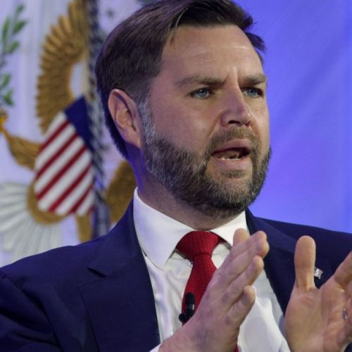 Desconfiança entre EUA e Irã não pode ser resolvida em um dia, diz Vance