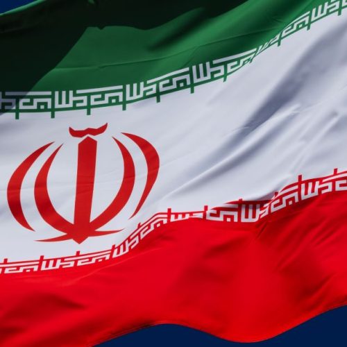 Mídia iraniana nega que abertura de Ormuz seja parte de acordo com EUA