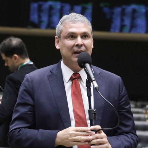 Governistas tentam salvar ao menos R$ 15 bi de MP em meio à desidratação