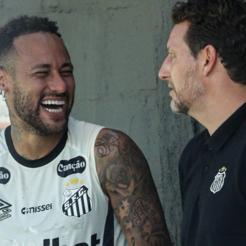 Neymar marca e dá assistência em jogo-treino contra o sub-20 do Santos