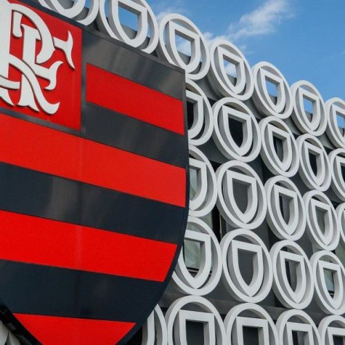 Justiça absolve sete acusados de envolvimento no incêndio no Ninho do Urubu