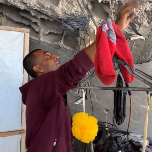 Tenda encharcada ou prédio em ruínas: moradores de Gaza enfrentam o inverno