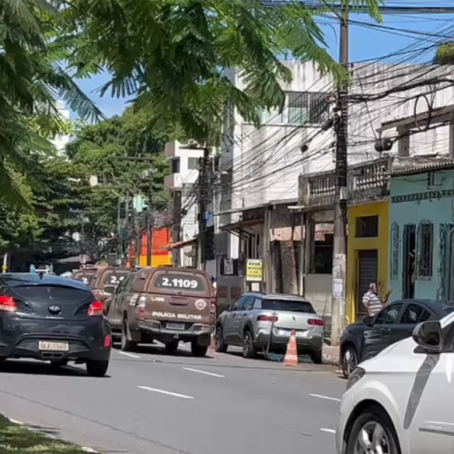 Suspeito e criança morrem baleados durante tiroteio em Salvador