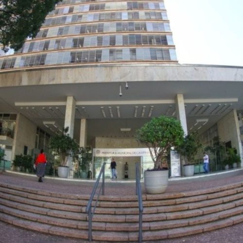 Prefeitura denuncia atestados falsos de servidores em Campinas (SP)