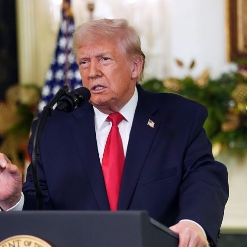 EUA vão estar fortemente envolvidos com petróleo da Venezuela, afirma Trump