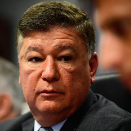 Presidente da CPMI limita atuação da imprensa e senadora aciona Alcolumbre