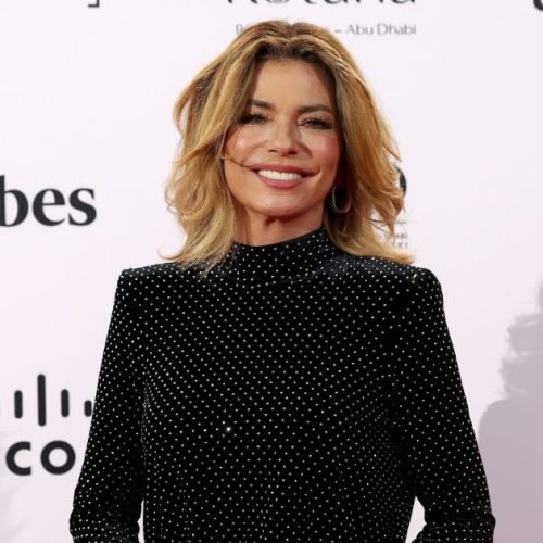 Shania Twain “culpa” Harry Styles por faltar ao casamento de Taylor Swift