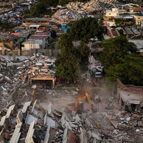 Número de mortos na Venezuela chega a 2.595 após terremotos
