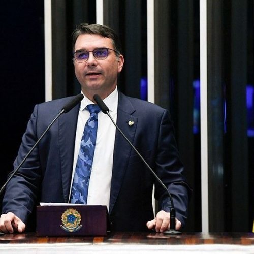 Flávio elogia decisão de Mendonça contra o Master e cobra CPI “sem acordão”
