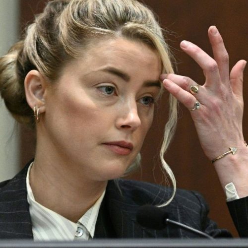“Perdi a capacidade de me posicionar”, diz Amber Heard após briga judicial