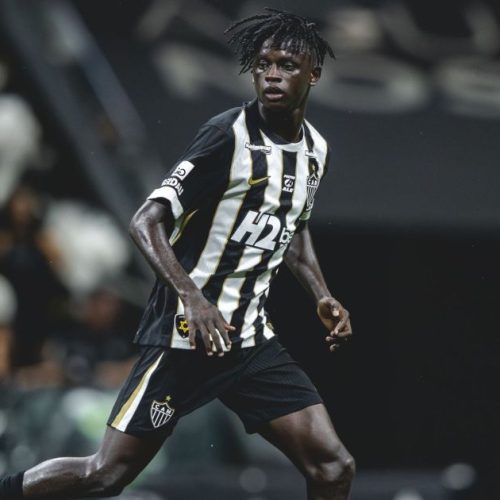 Ganho de massa e rápida adaptação: início de Cissé anima o Atlético-MG