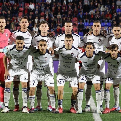 Clube italiano fica sob administração judicial após influência da máfia