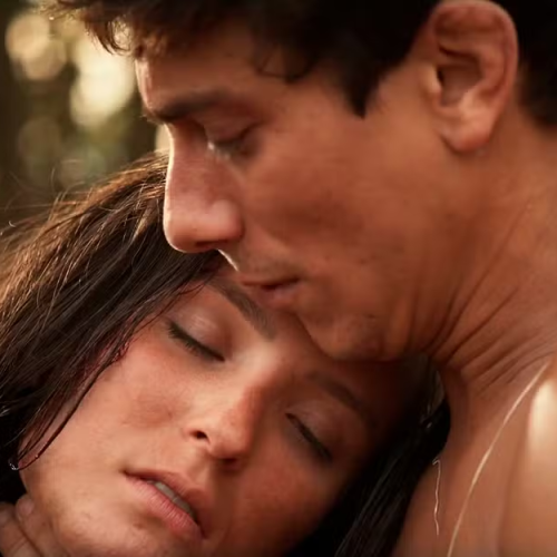 “Êta Mundo Melhor!”: Estela desiste de fuga e cai nos braços de Túlio