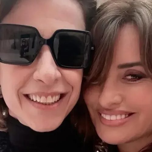 Fernanda Torres publica foto ao lado de Penélope Cruz em Paris
